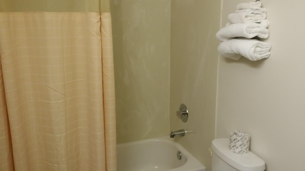 Redwood Inn Уиллитс Экстерьер фото